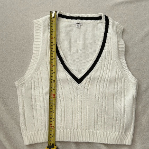 Garage Cable knit V neck Sweater Vest in White - Picture 5 of 8